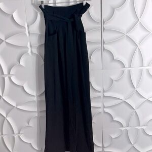 NEW vince camuto paper bag black pants sz 2.   (89)